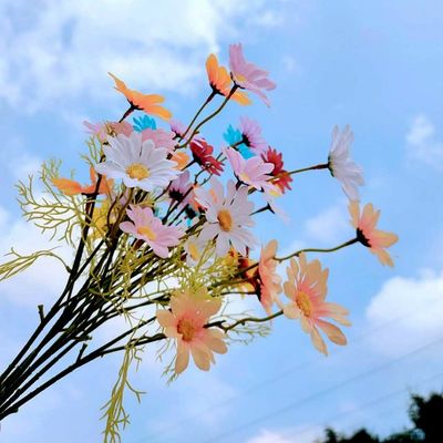 Small Daisy Indoor and Outdoor Decor Flowers Long Term Artificial Flowers For Wedding Party Decoration Silk Flower Stems